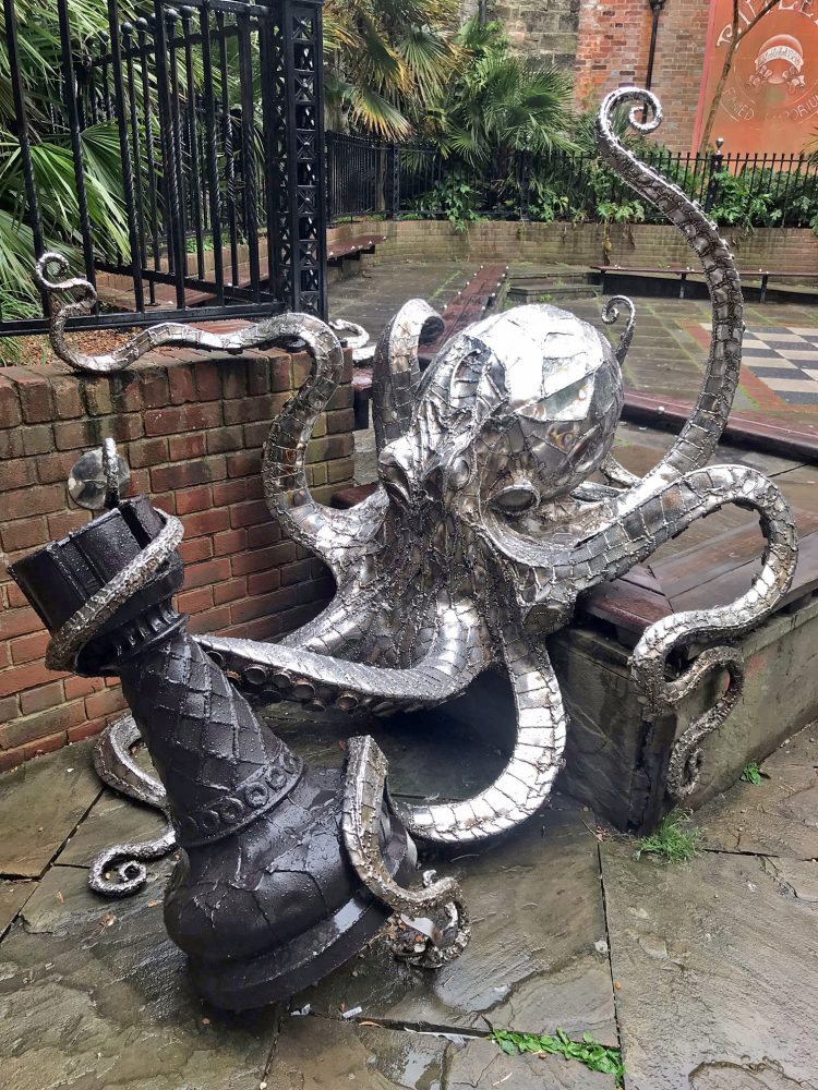 Octopus playing chess on the Hastings Sculpture Trail